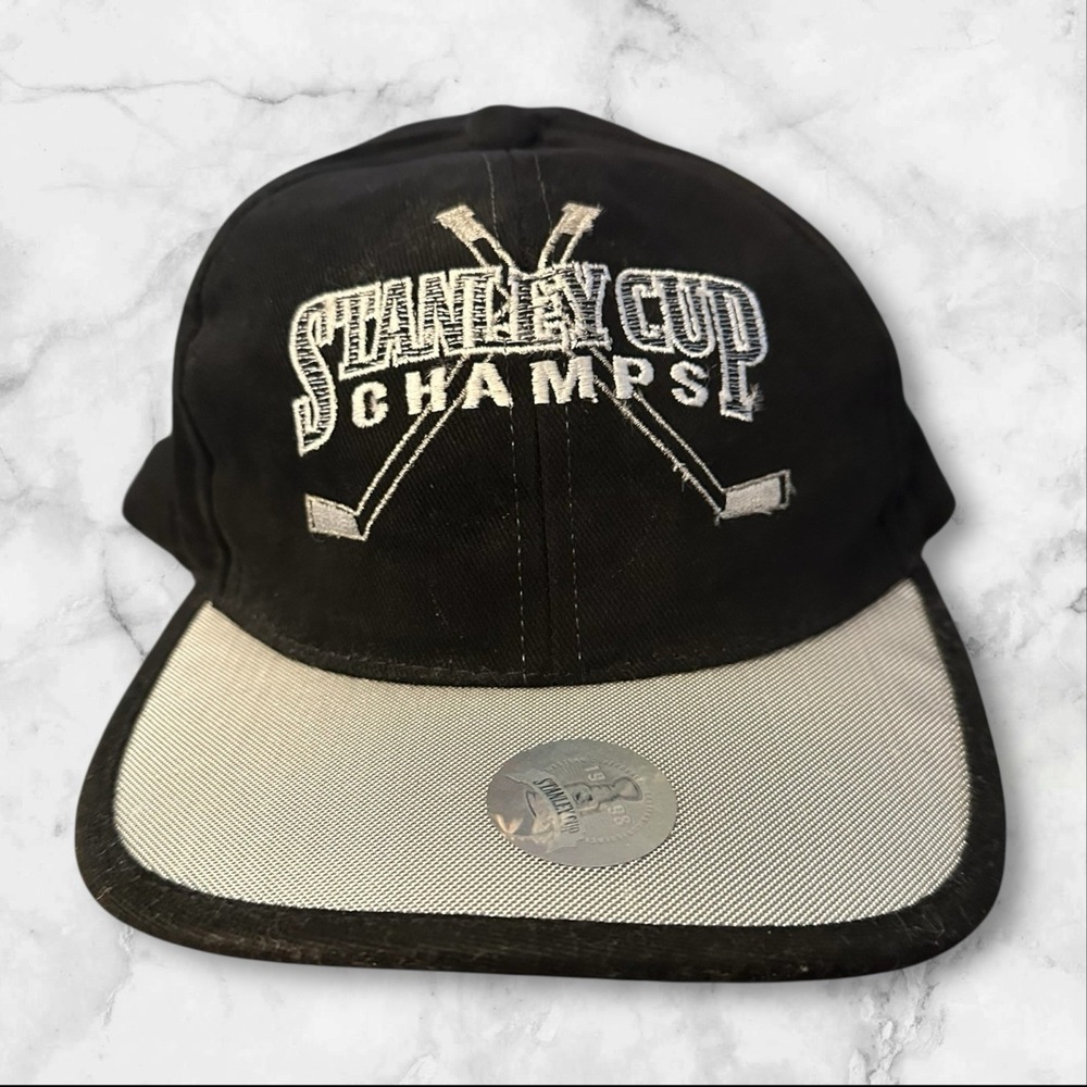 Vintage Detroit Red Wings Hat Cap Strapback Starter Stanley Cup‎ Champs 1998